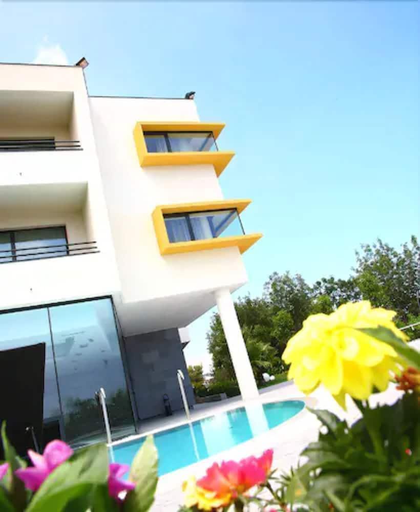 Esperia Palace Hotel & Resort Spa Zafferana Etnea Exteriör bild
