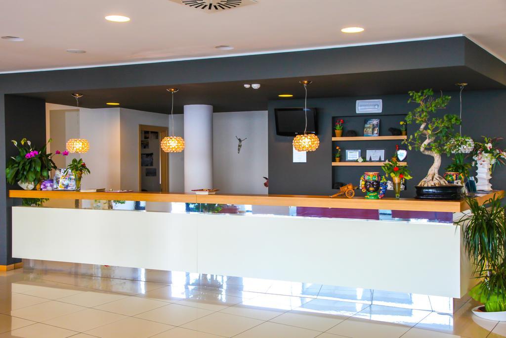 Esperia Palace Hotel & Resort Spa Zafferana Etnea Exteriör bild